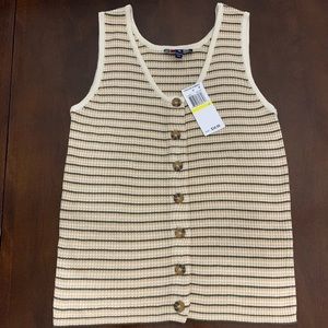 Button-up tank top